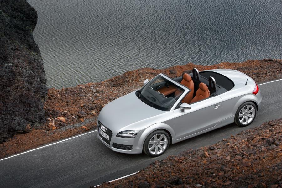  Audi TT Roadster (8J) 2007 года  (WW) (фото 21 из 34)